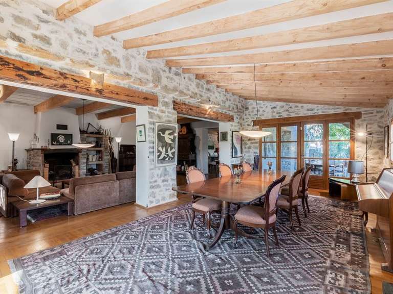 Propriété Claret - 4 chambres - 530m²