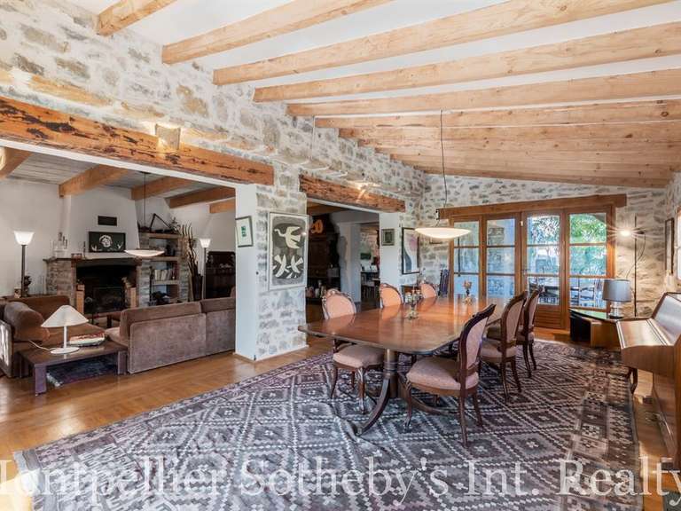 Propriété Claret - 4 chambres - 530m²