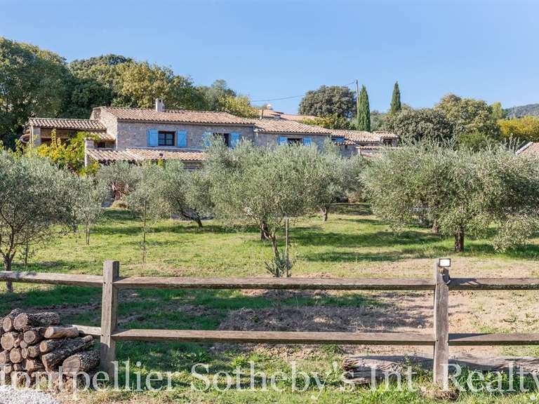 Propriété Claret - 4 chambres - 530m²