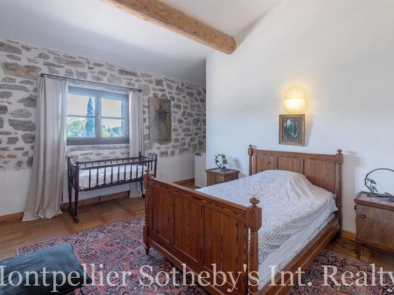 Propriété Claret - 4 chambres - 530m²