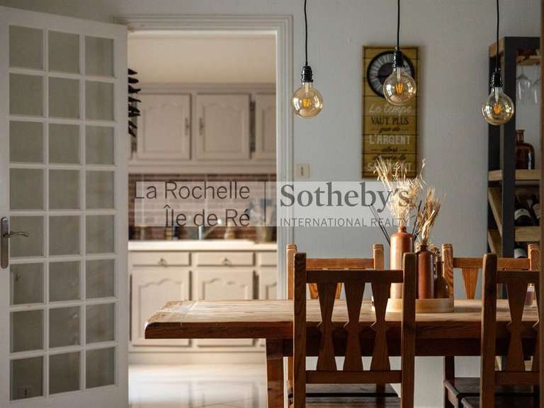 Propriété Clavette - 6 chambres - 338m²