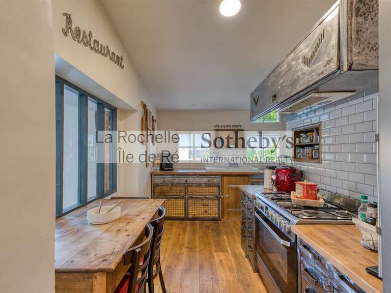 Propriété Clavette - 6 chambres - 338m²