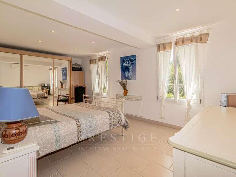 Maison Claviers - 4 chambres - 122m²