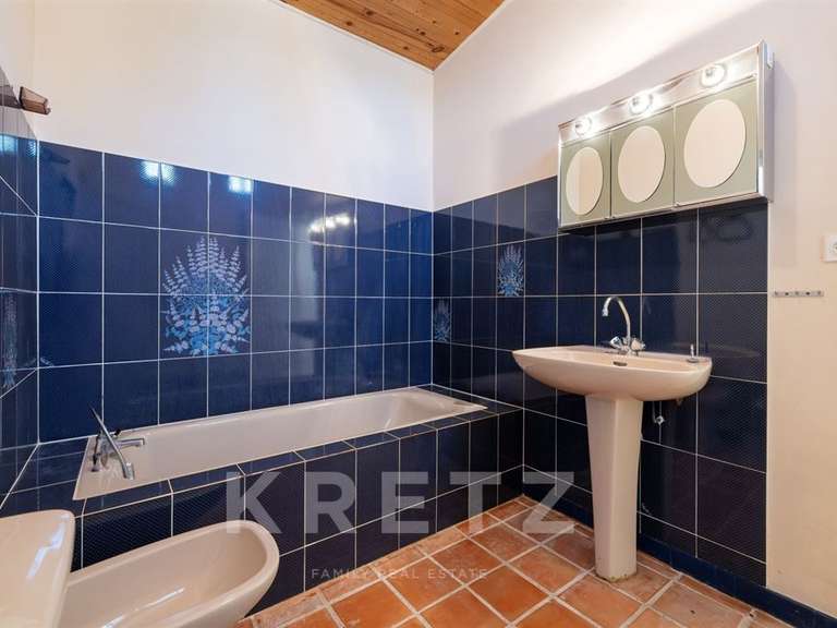Maison Claviers - 9 chambres - 382m²