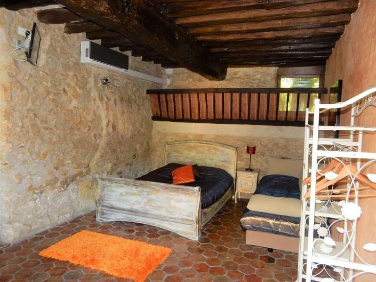 Propriété Claye-Souilly - 12 chambres - 1507m²