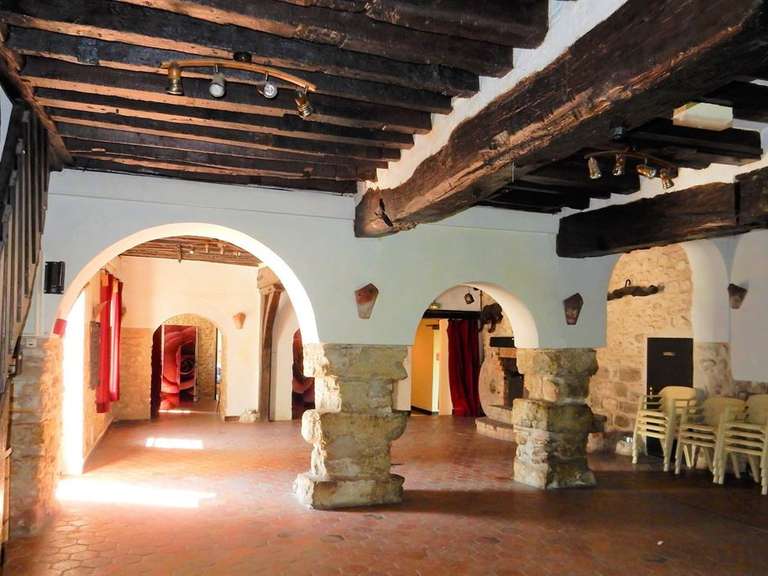 Propriété Claye-Souilly - 12 chambres - 1507m²