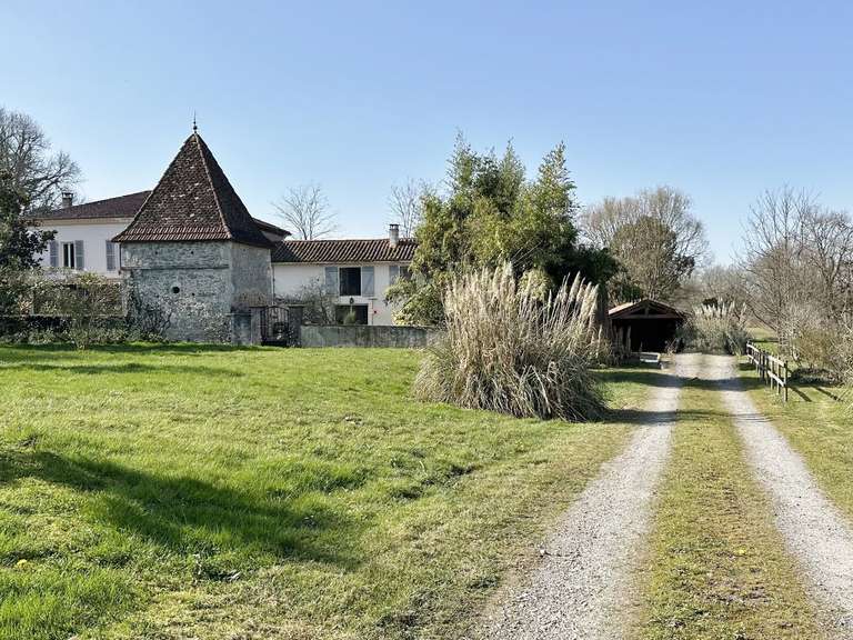 Maison Clermont - 5 chambres - 230m²