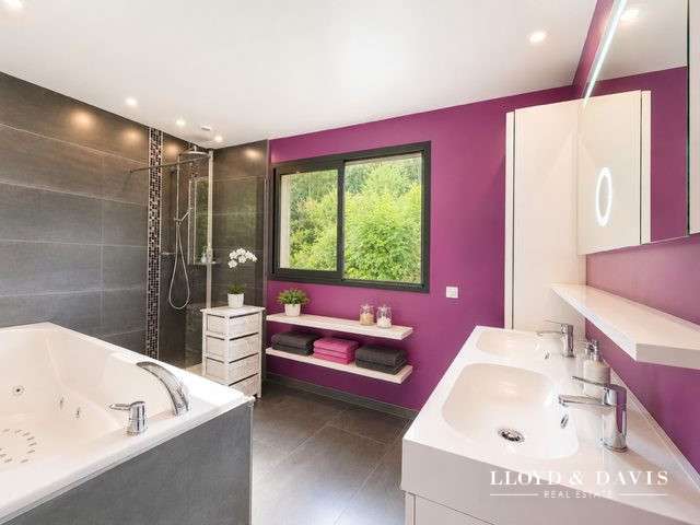 Maison Clermont - 4 chambres - 244m²