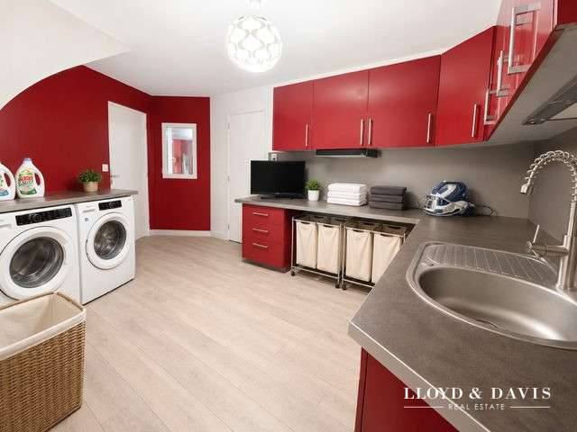 Maison Clermont - 4 chambres - 244m²