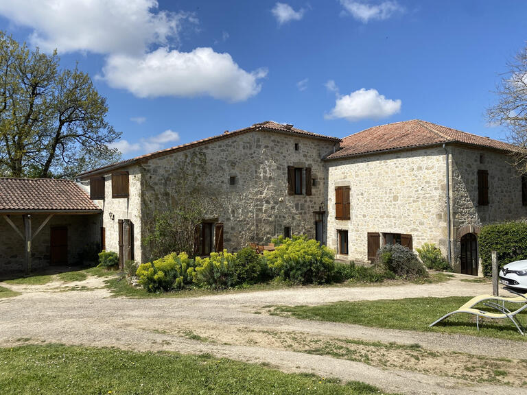 Vente Maison Clermont-Dessous - 16 chambres