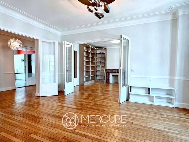 Appartement Clermont-Ferrand - 4 chambres - 200m²