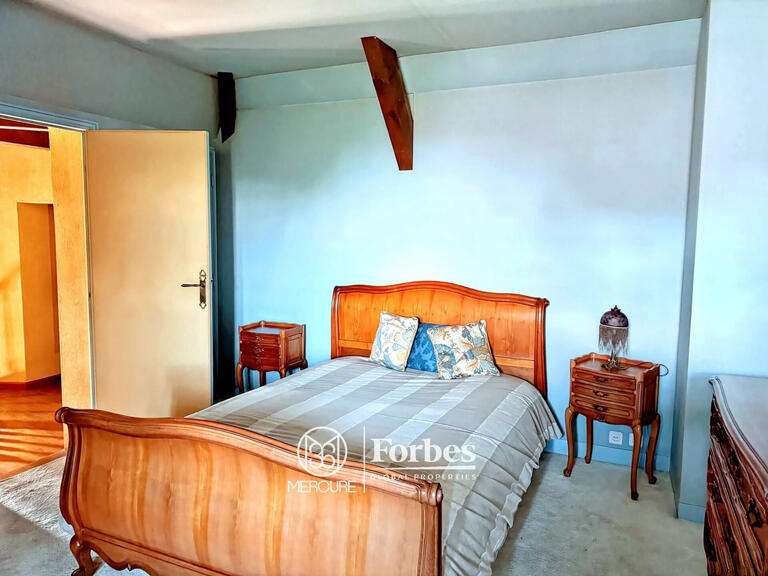 House Clermont-Ferrand - 4 bedrooms - 250m²