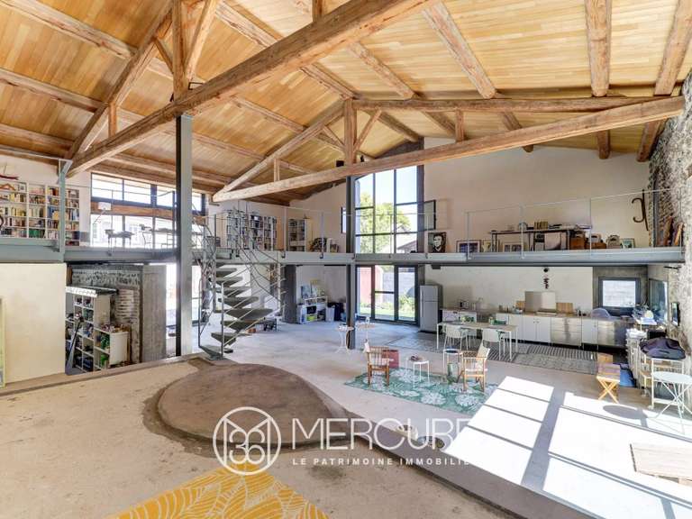 Maison Clermont-Ferrand - 4 chambres - 496m²