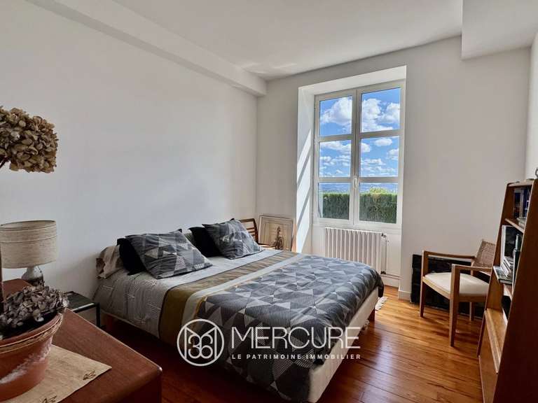 Maison Clermont-Ferrand - 4 chambres - 392m²