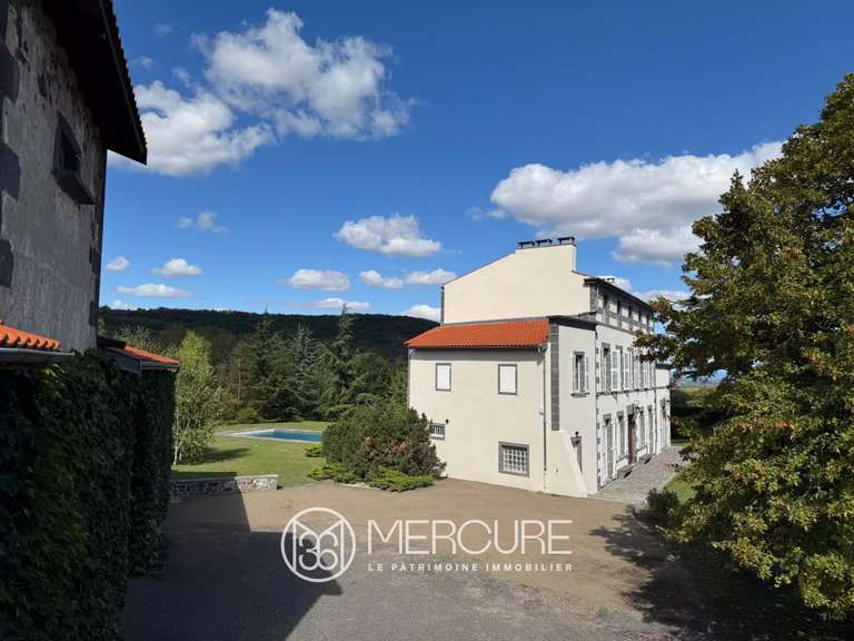 Maison Clermont-Ferrand - 4 chambres - 392m²