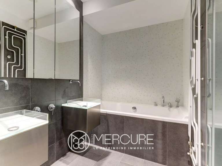 Maison Clermont-Ferrand - 3 chambres - 192m²