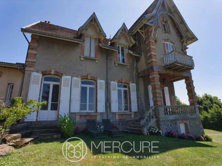 Manoir Clermont-Ferrand - 7 chambres - 350m²
