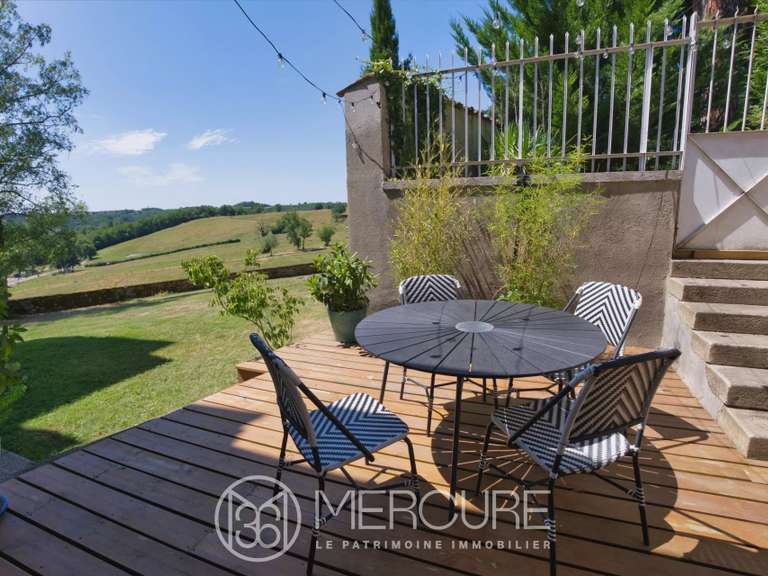 Manoir Clermont-Ferrand - 7 chambres - 350m²