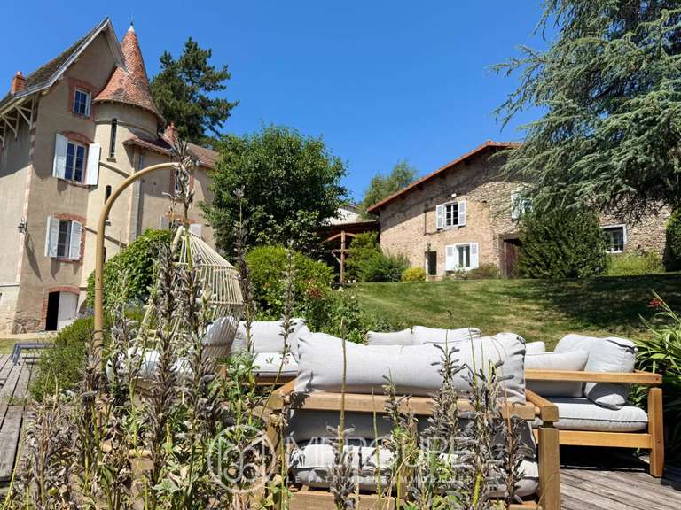 Manoir Clermont-Ferrand - 7 chambres - 350m²