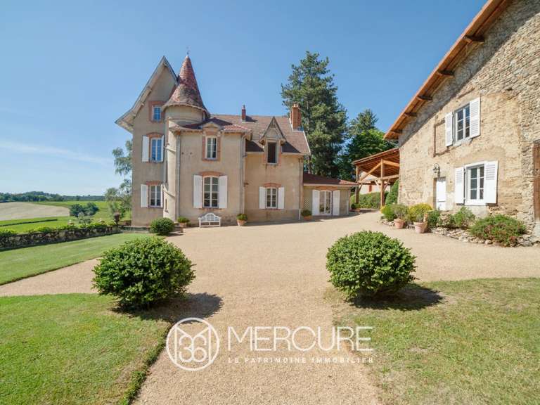 Manoir Clermont-Ferrand - 7 chambres - 400m²