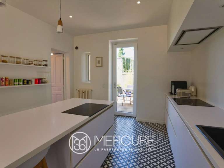 Manoir Clermont-Ferrand - 7 chambres - 400m²