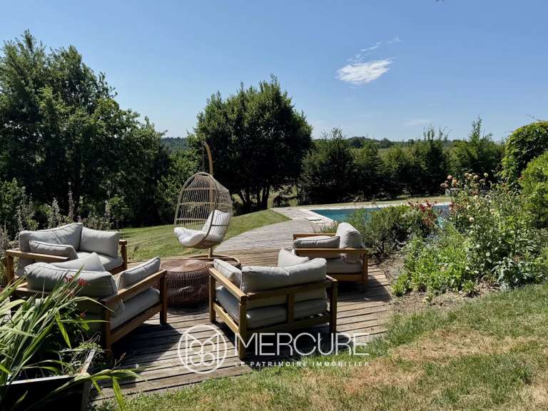 Manoir Clermont-Ferrand - 7 chambres - 400m²