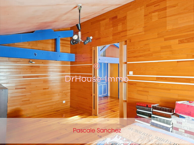 Villa Clermont-Ferrand - 6 bedrooms - 215m²