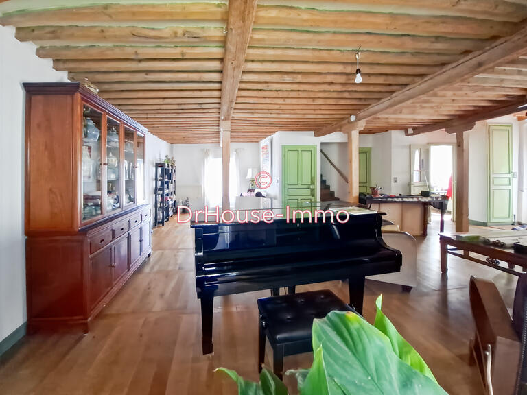 Villa Clermont-Ferrand - 6 bedrooms - 215m²