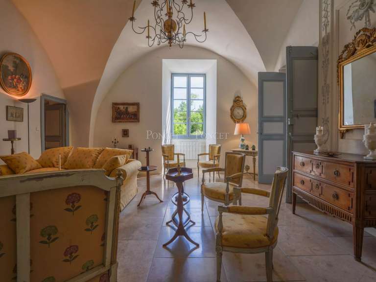 Castle Clermont-l'Hérault - 8 bedrooms - 450m²
