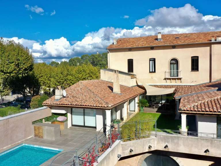 Maison Clermont-l'Hérault - 9 chambres - 570m²
