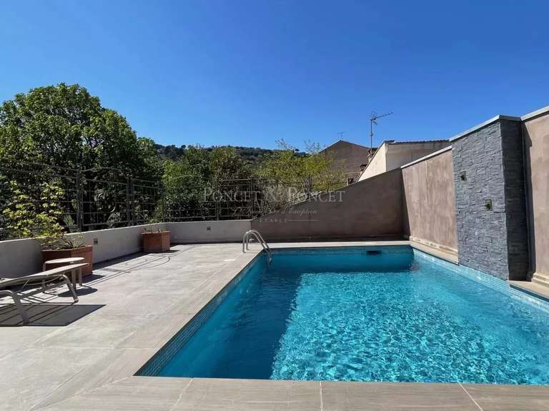 Maison Clermont-l'Hérault - 9 chambres - 570m²