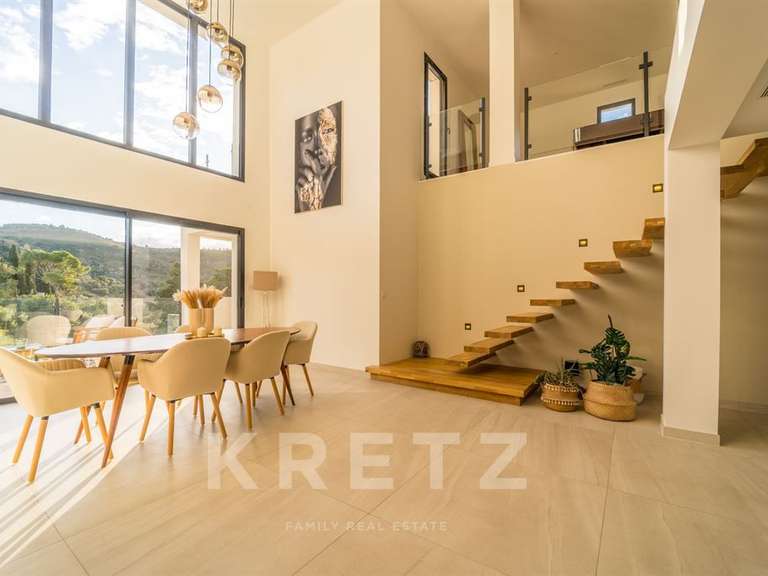 Maison Clermont-l'Hérault - 4 chambres - 230m²