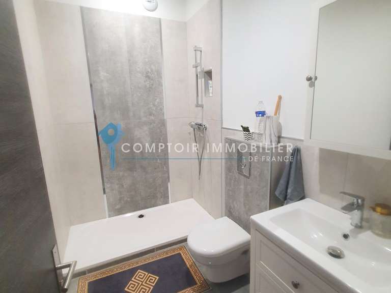 Maison Clermont-l'Hérault - 6 chambres - 300m²