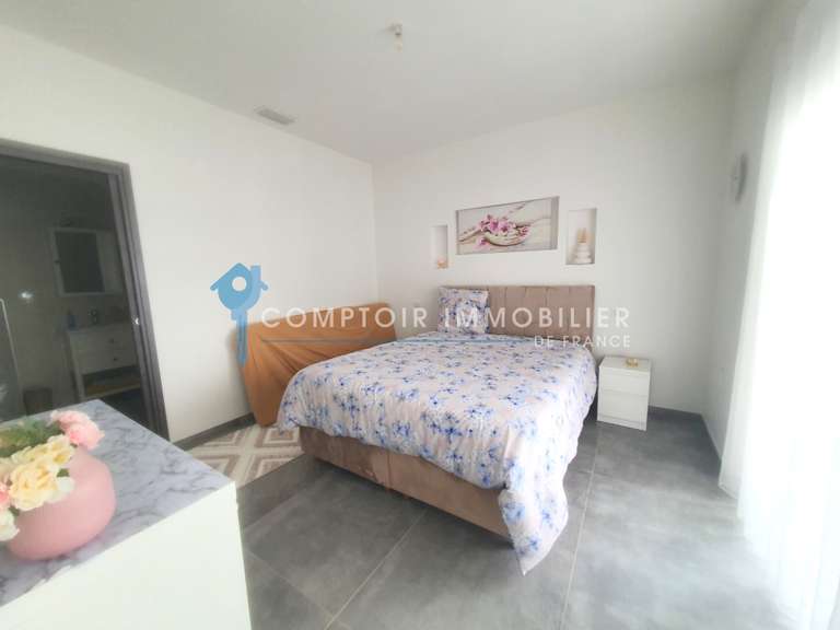 Maison Clermont-l'Hérault - 6 chambres - 300m²