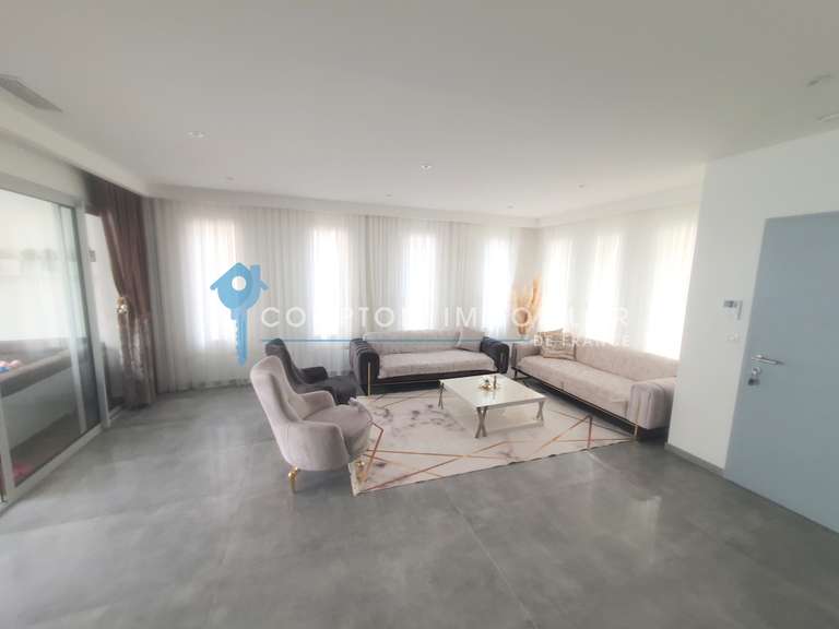 Maison Clermont-l'Hérault - 6 chambres - 300m²