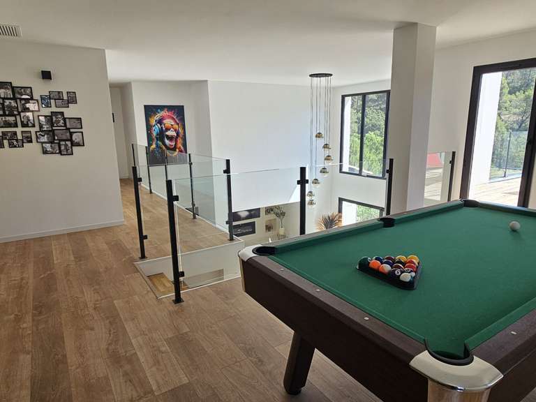 Villa Clermont-l'Hérault - 4 chambres - 230m²