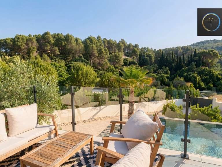 Villa Clermont-l'Hérault - 4 chambres - 230m²