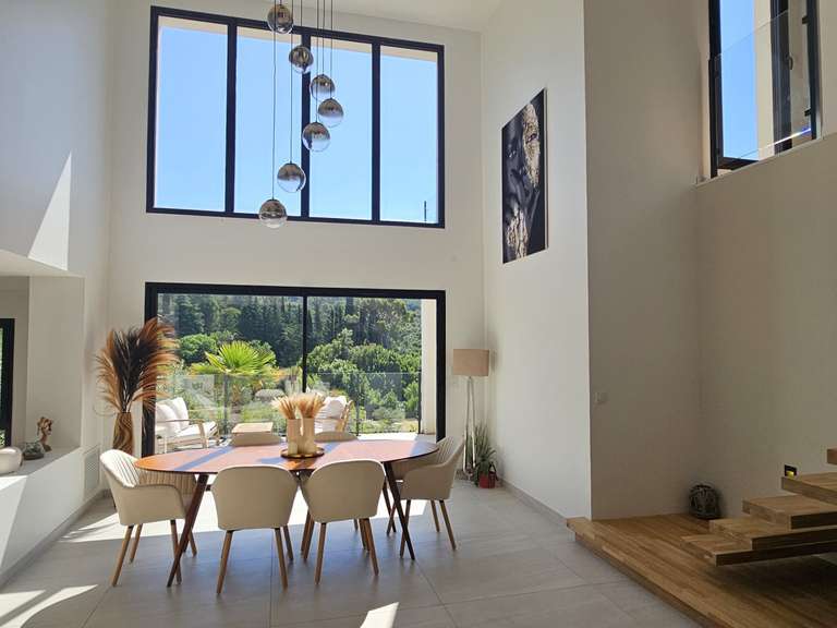 Villa Clermont-l'Hérault - 4 chambres - 230m²