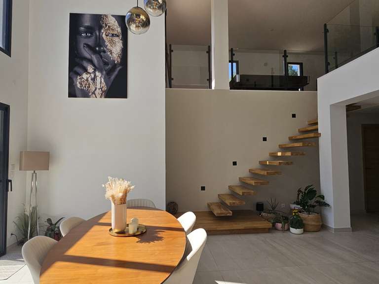 Villa Clermont-l'Hérault - 4 chambres - 230m²