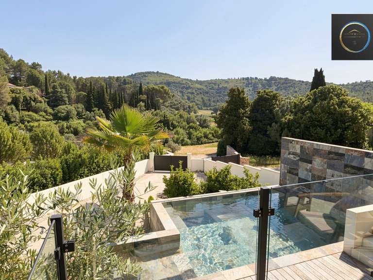 Villa Clermont-l'Hérault - 4 chambres - 230m²