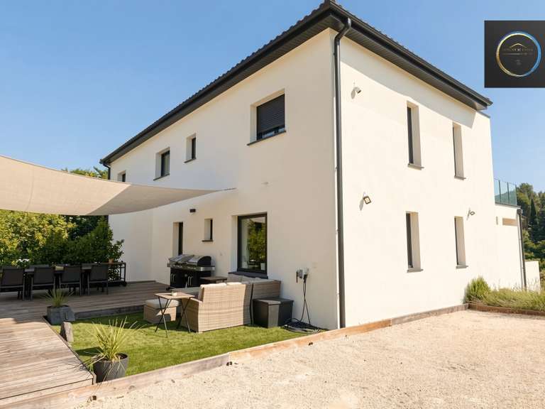 Villa Clermont-l'Hérault - 4 chambres - 230m²