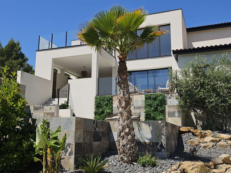 Villa Clermont-l'Hérault - 4 chambres - 230m²
