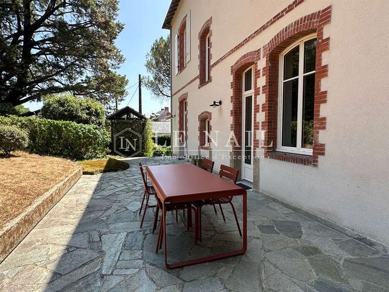Maison Clisson - 6 chambres - 245m²