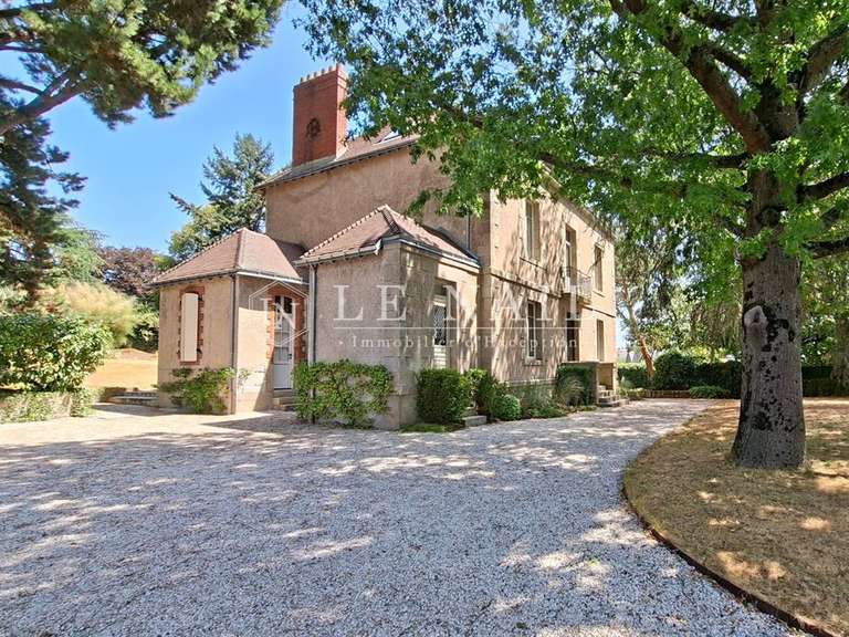 Maison Clisson - 6 chambres - 245m²
