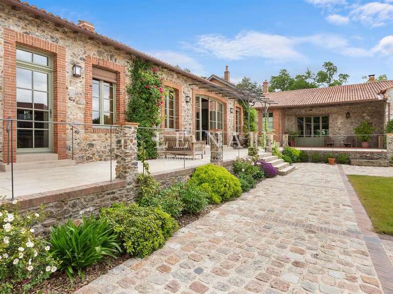 Propriété Clisson - 6 chambres - 320m²