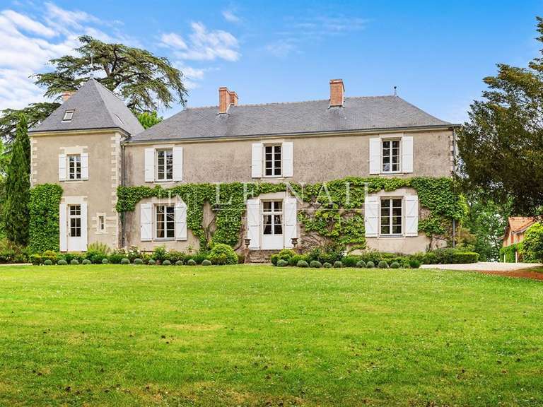 Propriété Clisson - 6 chambres - 320m²
