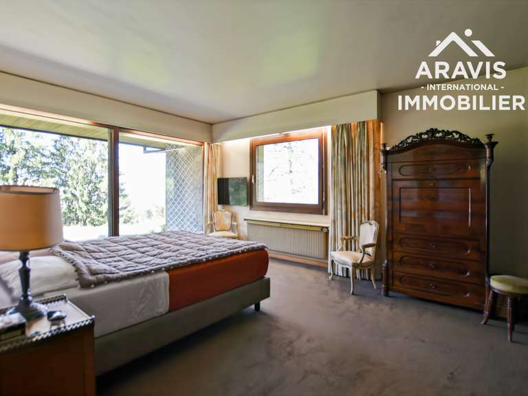 Maison Cluses - 3 chambres - 250m²