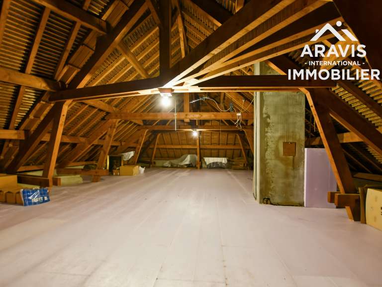 Maison Cluses - 3 chambres - 250m²