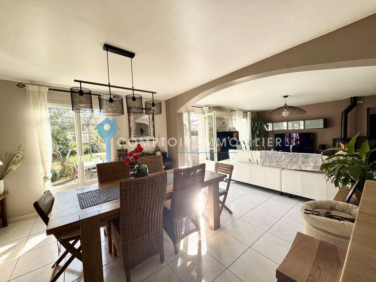 Maison Codognan - 5 chambres - 200m²