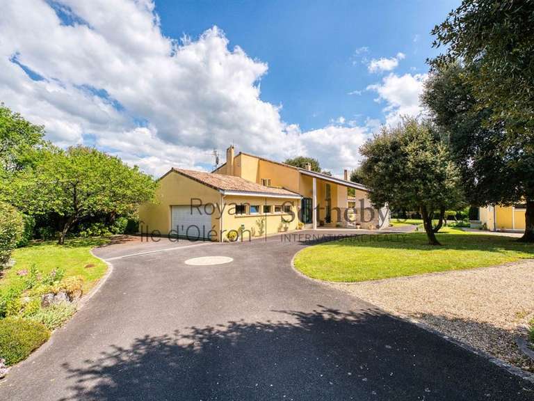 Maison Cognac - 3 chambres - 311m²